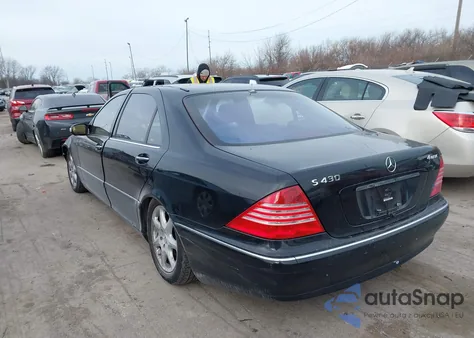 2004 Mercedes-Benz S 430 4Matic z USA, uszkodzony, nr VIN WDBNG83J24A427408